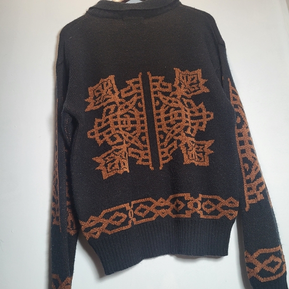 👕🌶 Vintage Givenchy Double-Sided Collared Knit Sweater - Picture 4 of 5